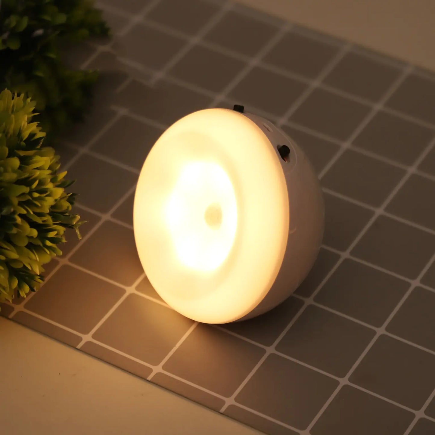 HomeHub GlowSense™ Motion Night Light