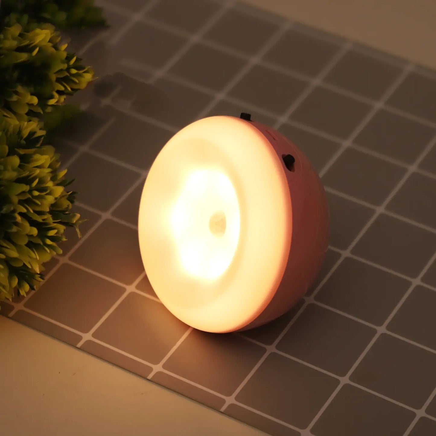 HomeHub GlowSense™ Motion Night Light