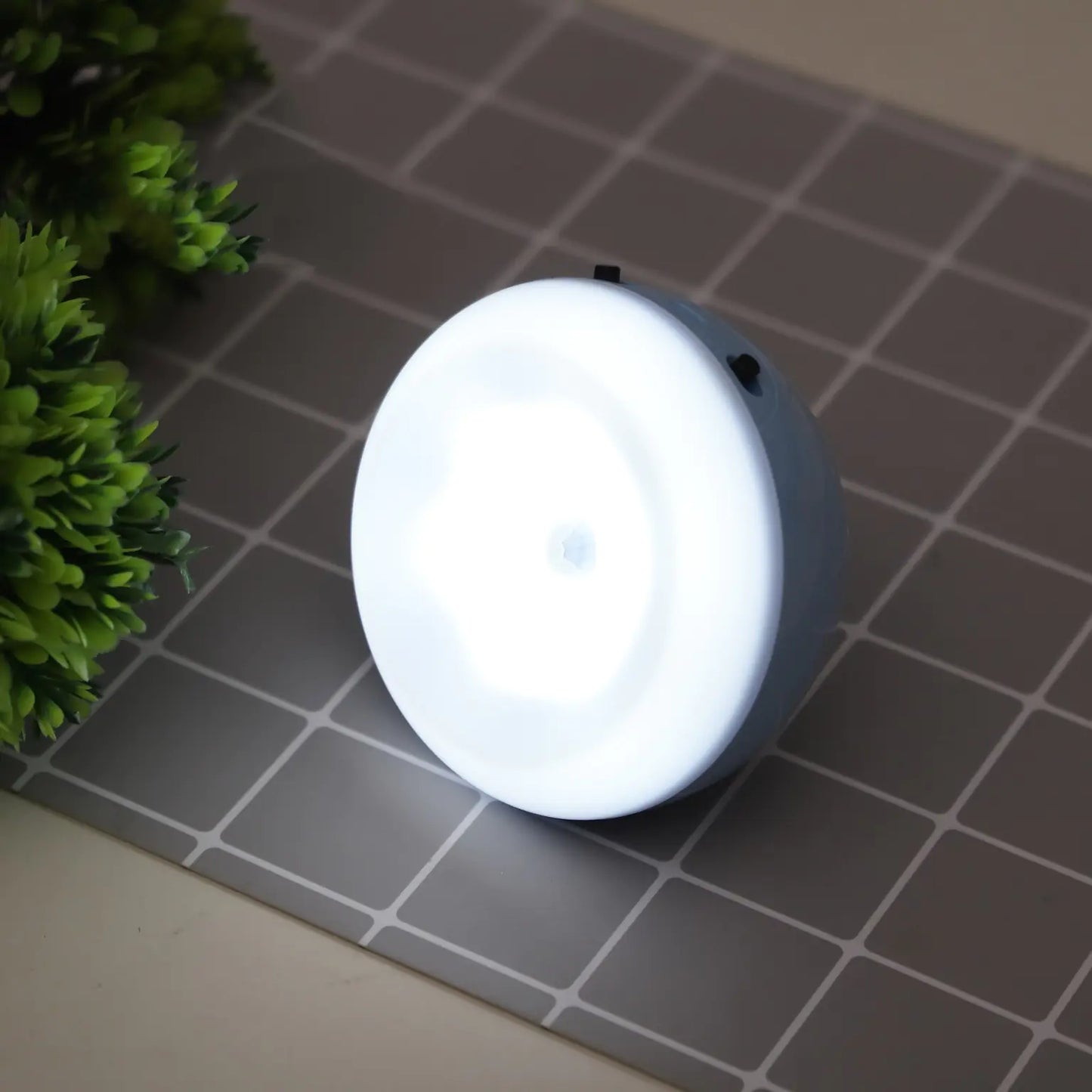 HomeHub GlowSense™ Motion Night Light
