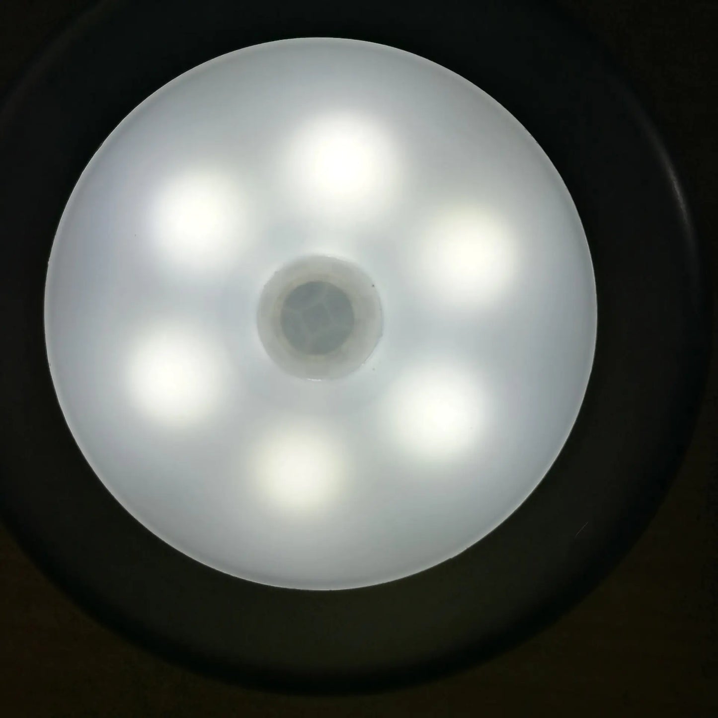 HomeHub GlowStep™ Motion Sensor Light