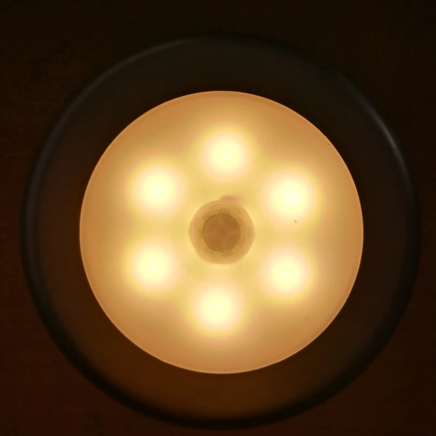 HomeHub GlowStep™ Motion Sensor Light