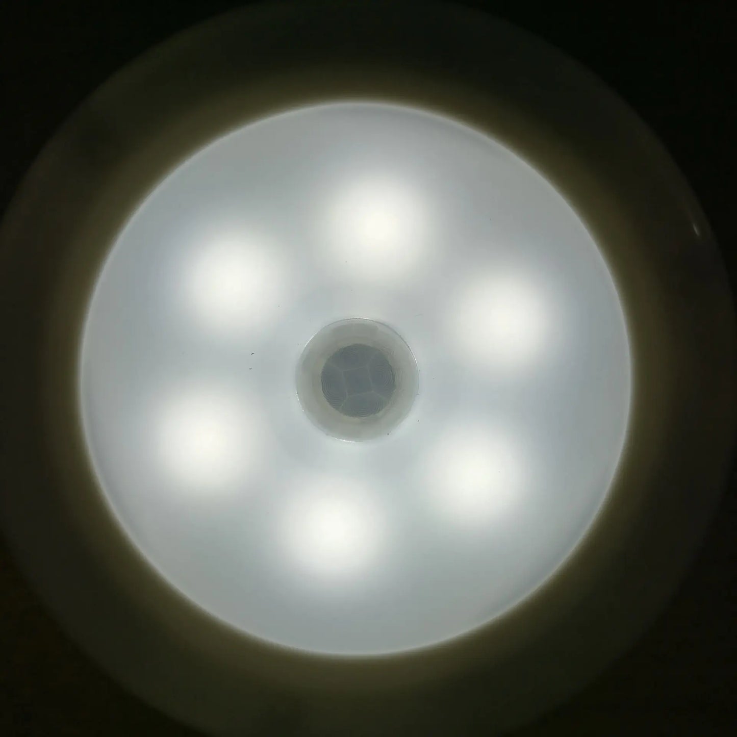 HomeHub GlowStep™ Motion Sensor Light